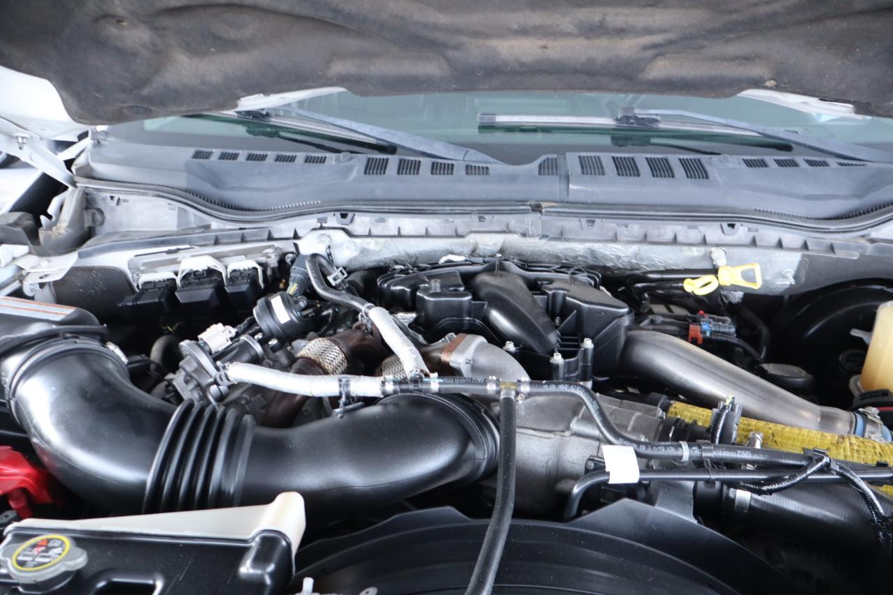 Ford Super Duty F-350 SRW 4WD SuperCab 142" Lariat 2017