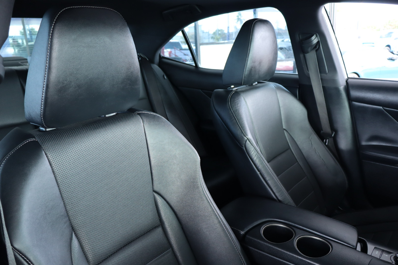 Lexus IS 250 4dr Sport Sdn Auto RWD 2014