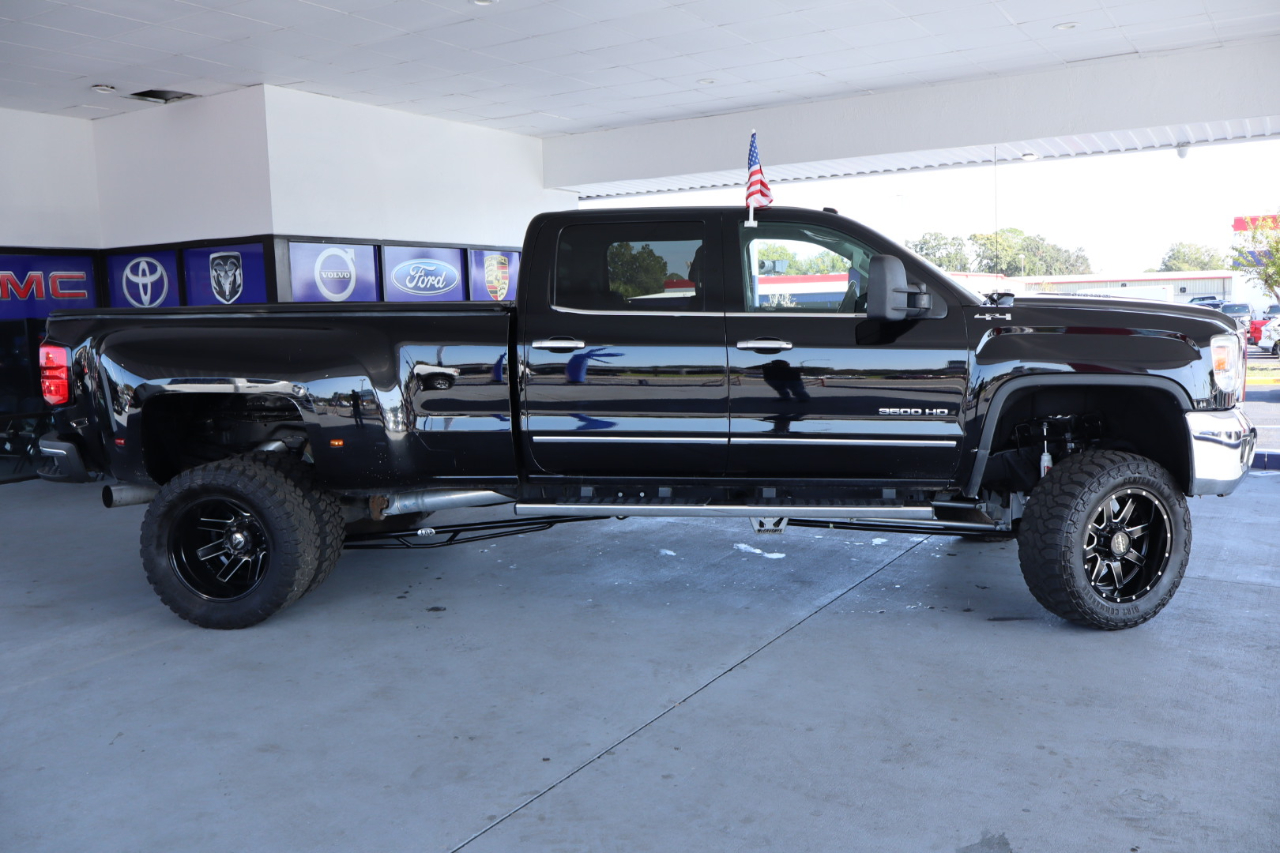 GMC Sierra 3500HD 4WD Crew Cab 167.7" SLT 2015