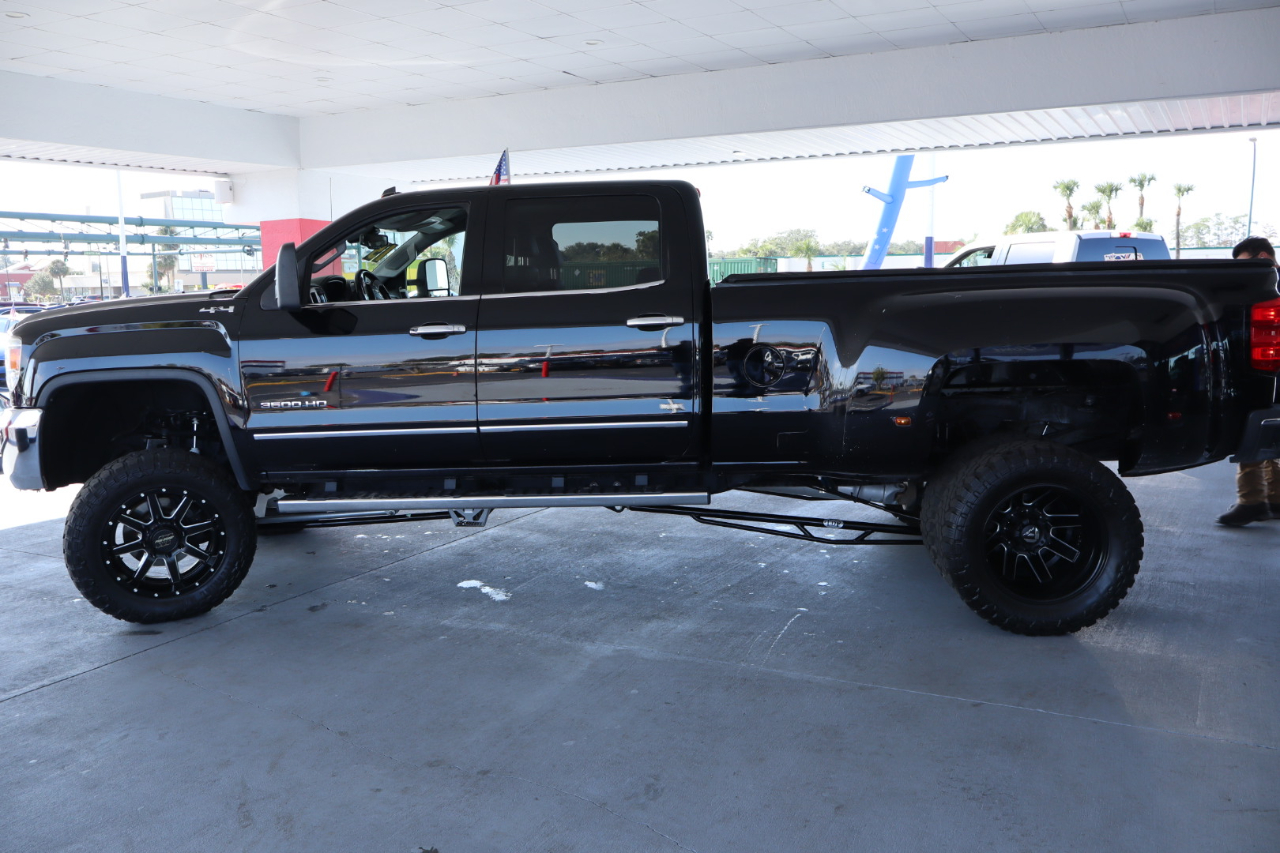 GMC Sierra 3500HD 4WD Crew Cab 167.7" SLT 2015