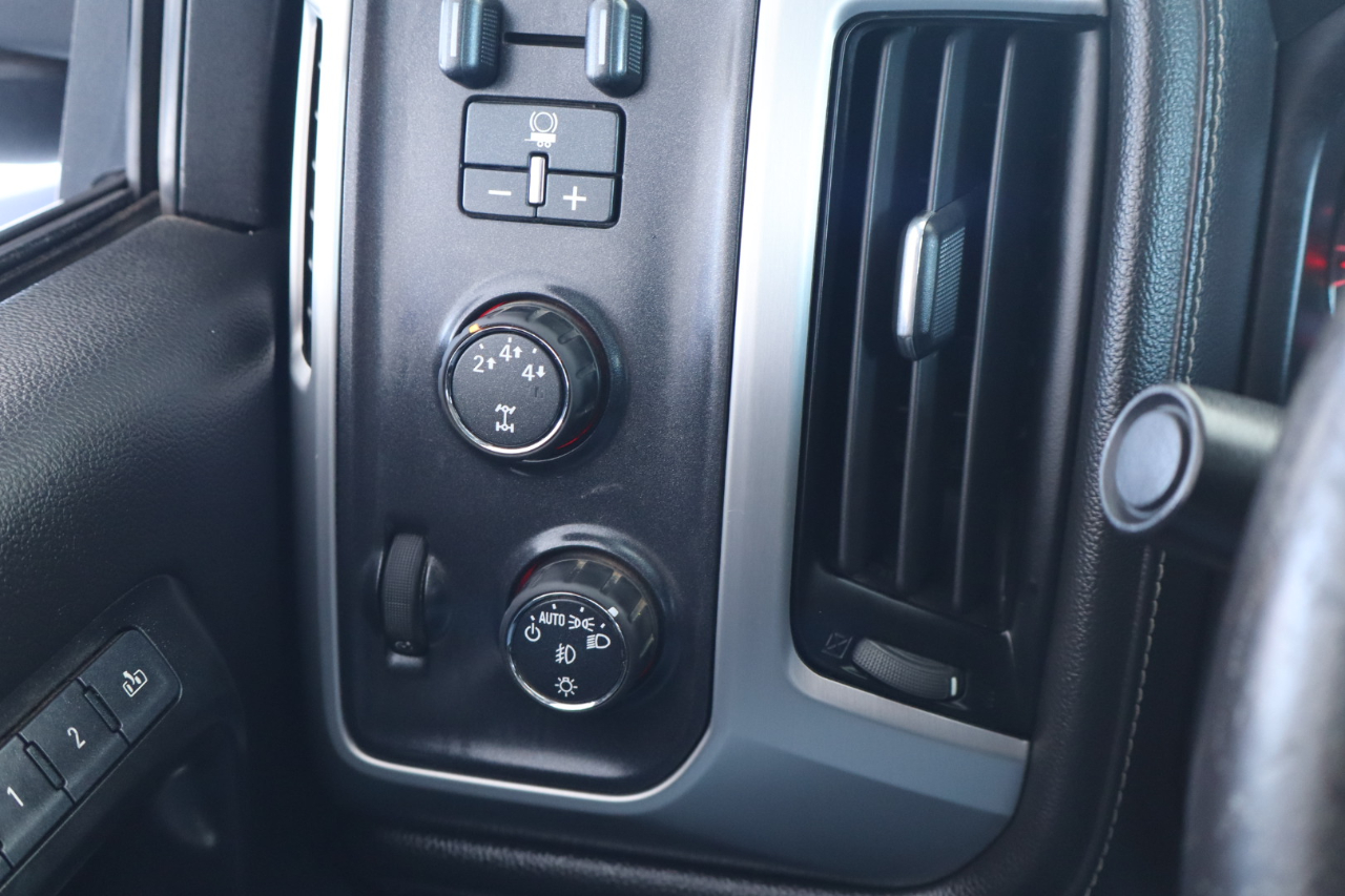 GMC Sierra 3500HD 4WD Crew Cab 167.7" SLT 2015