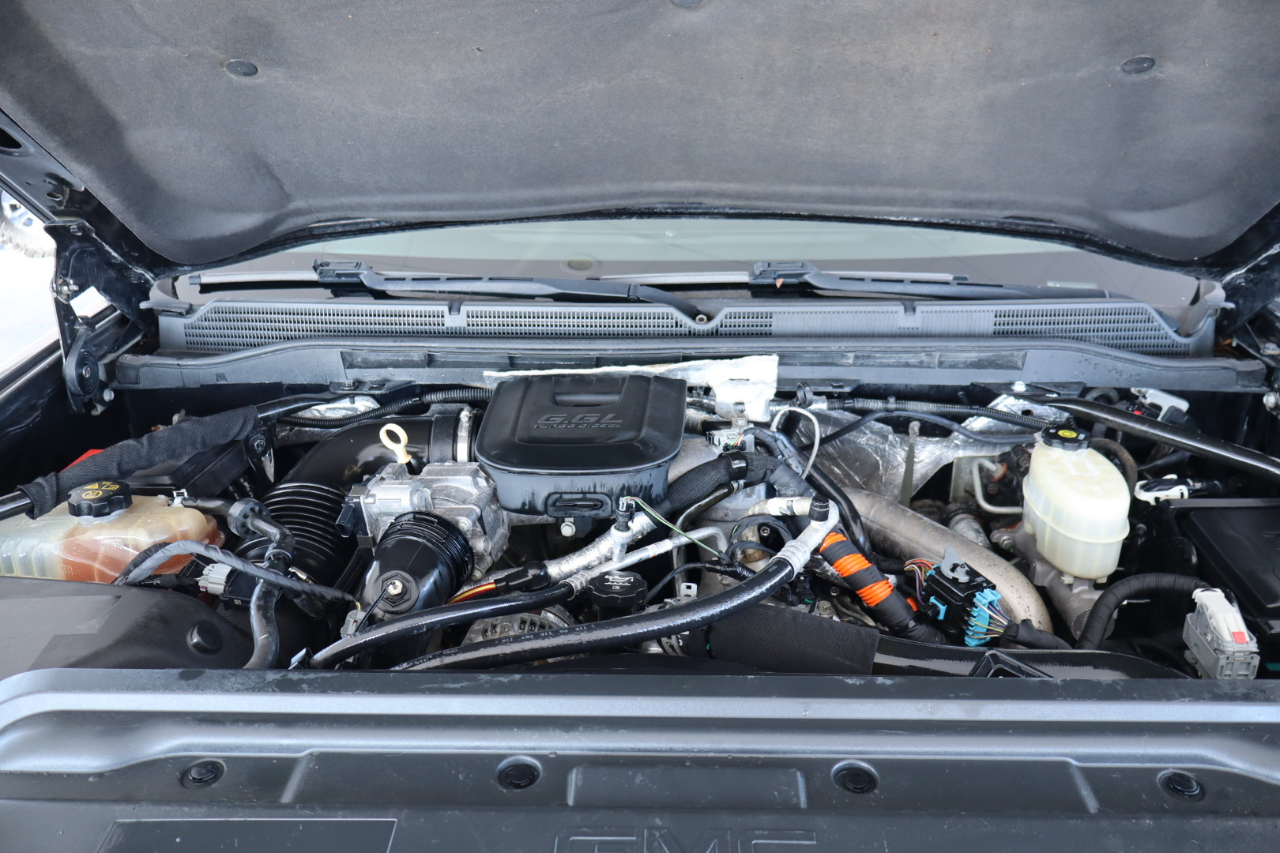 GMC Sierra 3500HD 4WD Crew Cab 167.7" SLT 2015