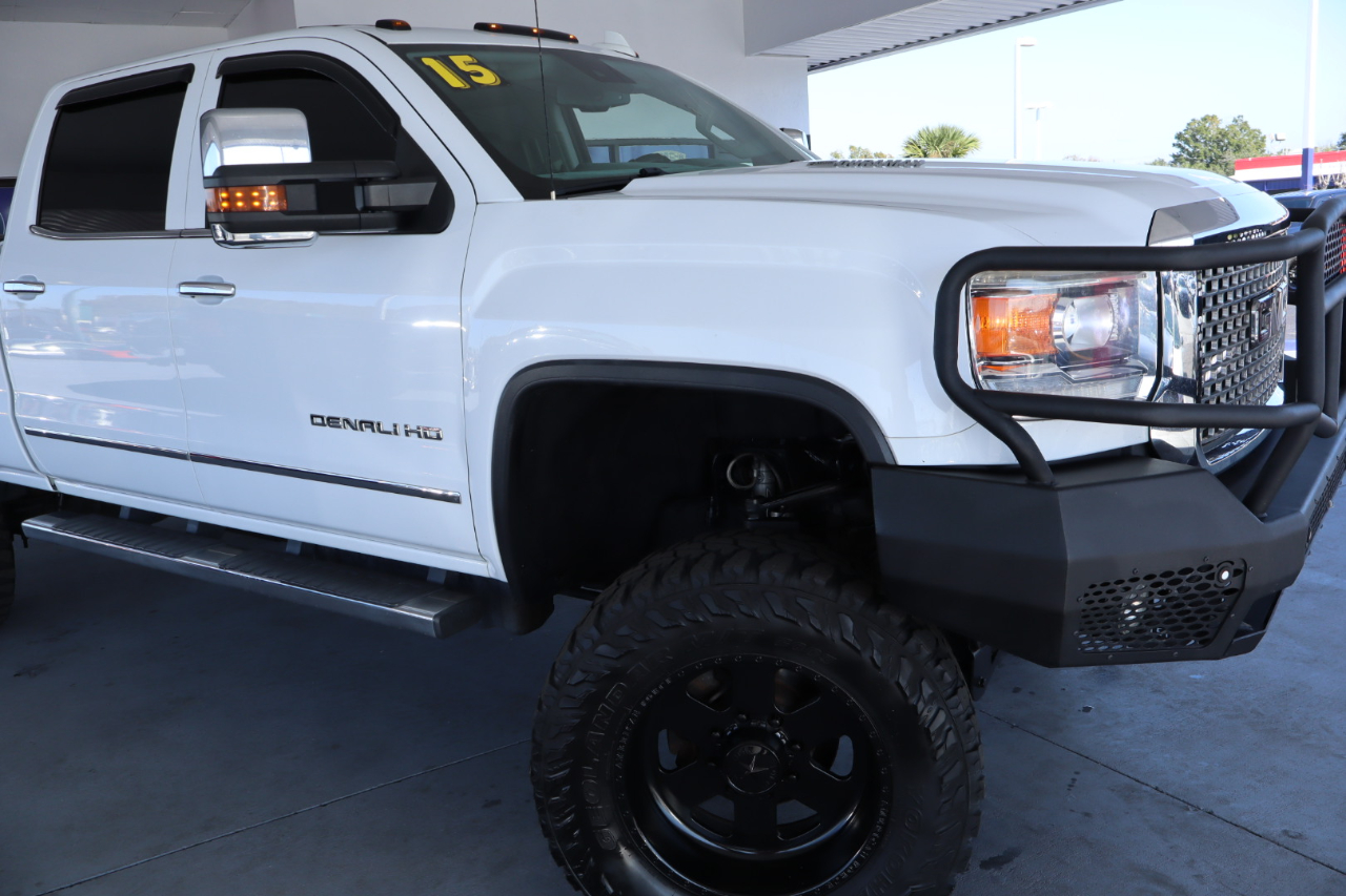 GMC Sierra 3500HD available WiFi 4WD Crew Cab 153.7" Denali 2015
