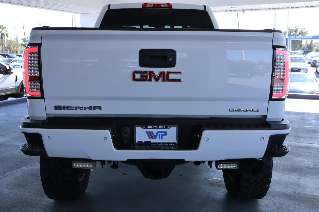 GMC Sierra 3500HD available WiFi 4WD Crew Cab 153.7" Denali 2015