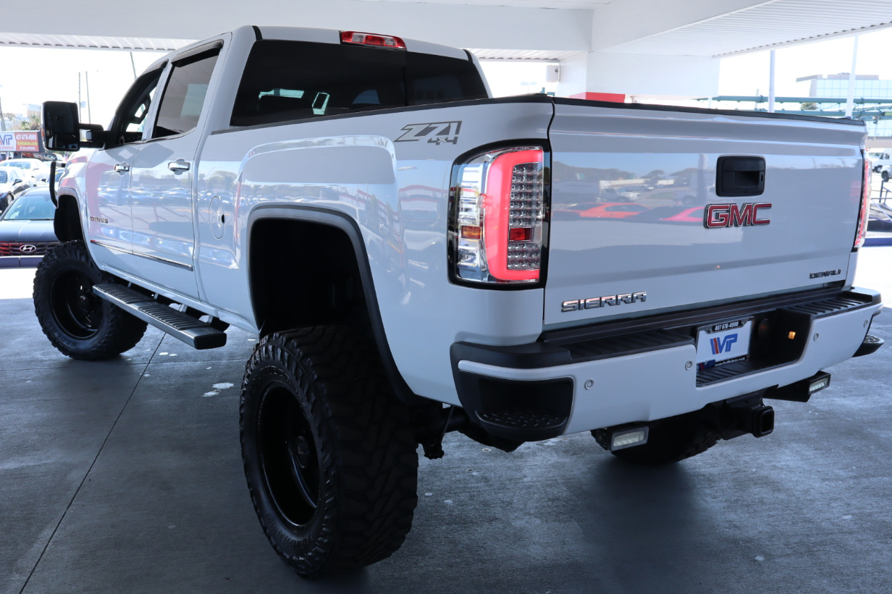 GMC Sierra 3500HD available WiFi 4WD Crew Cab 153.7" Denali 2015
