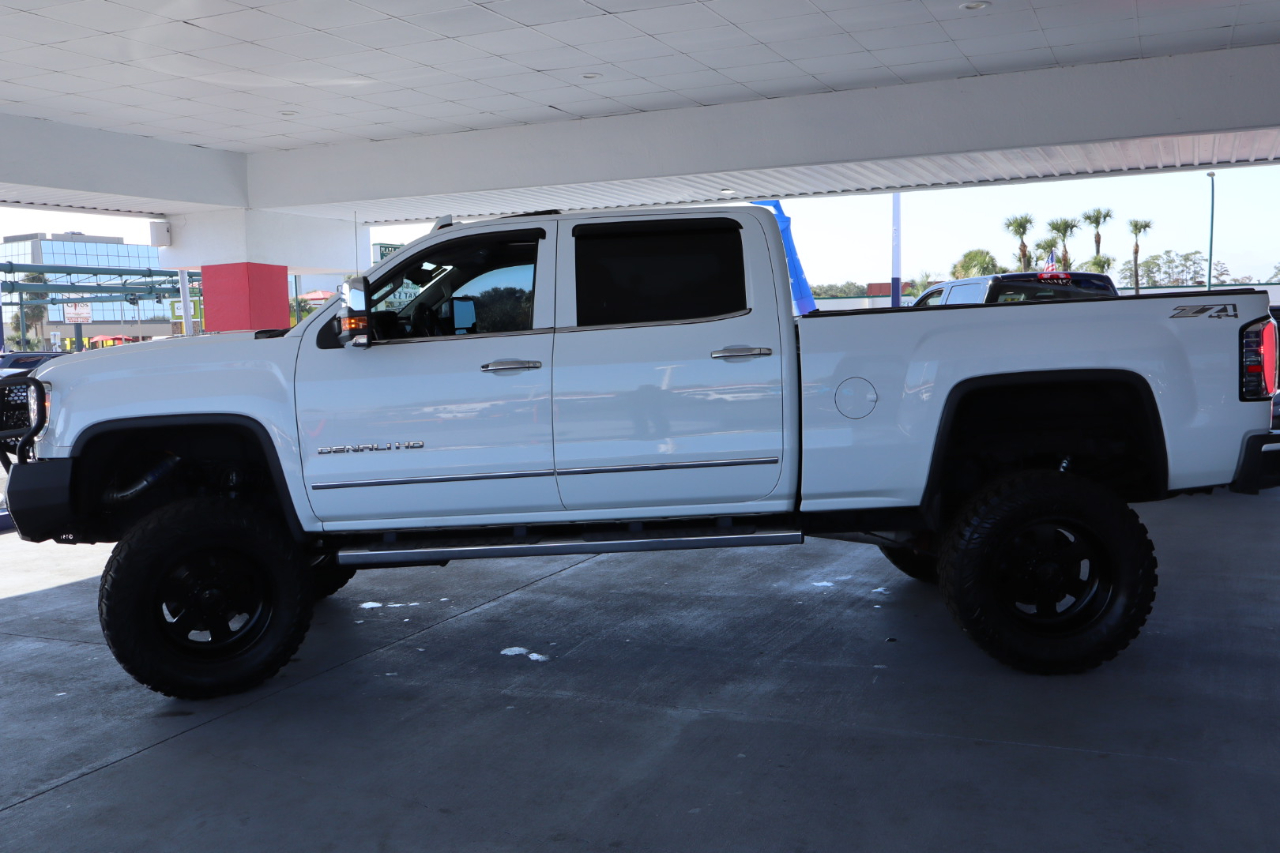 GMC Sierra 3500HD available WiFi 4WD Crew Cab 153.7" Denali 2015
