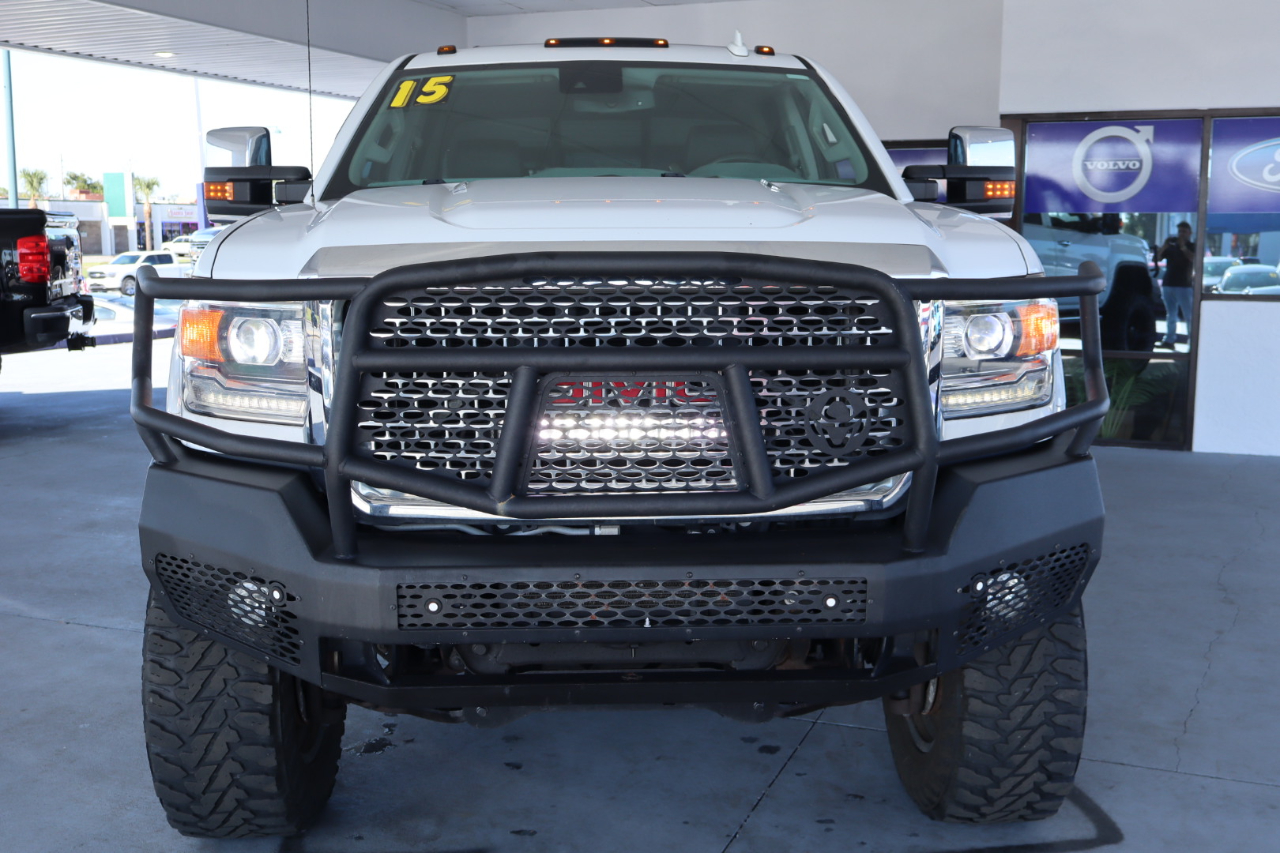GMC Sierra 3500HD available WiFi 4WD Crew Cab 153.7" Denali 2015