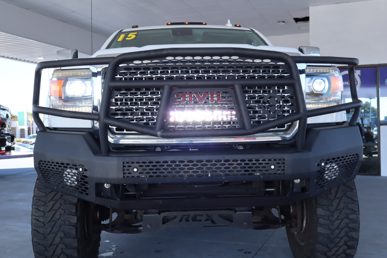 GMC Sierra 3500HD available WiFi 4WD Crew Cab 153.7" Denali 2015