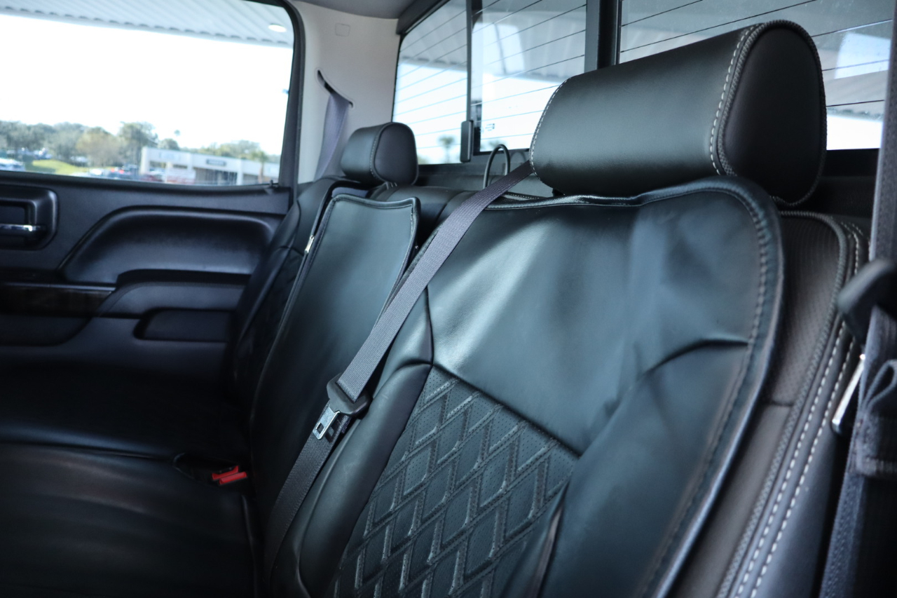 GMC Sierra 3500HD available WiFi 4WD Crew Cab 153.7" Denali 2015