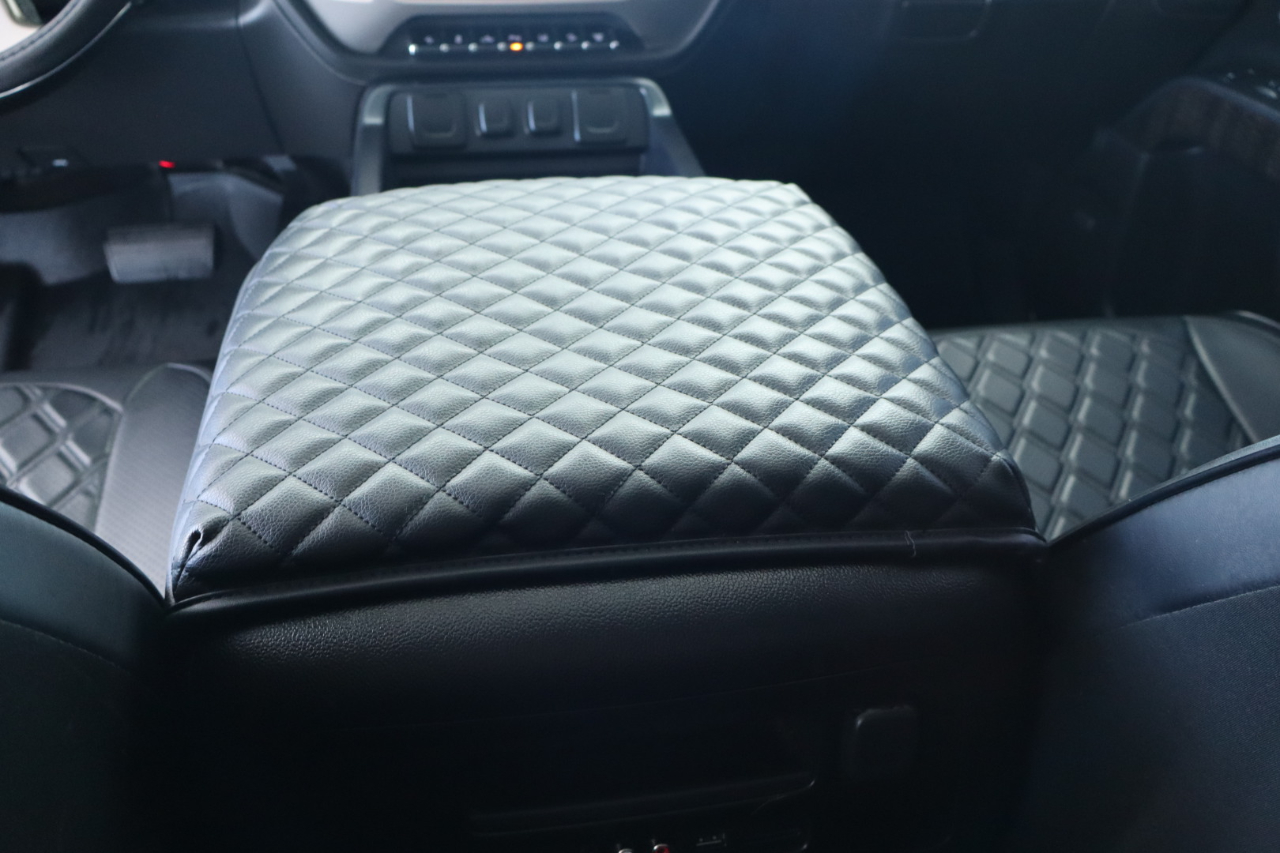 GMC Sierra 3500HD available WiFi 4WD Crew Cab 153.7" Denali 2015