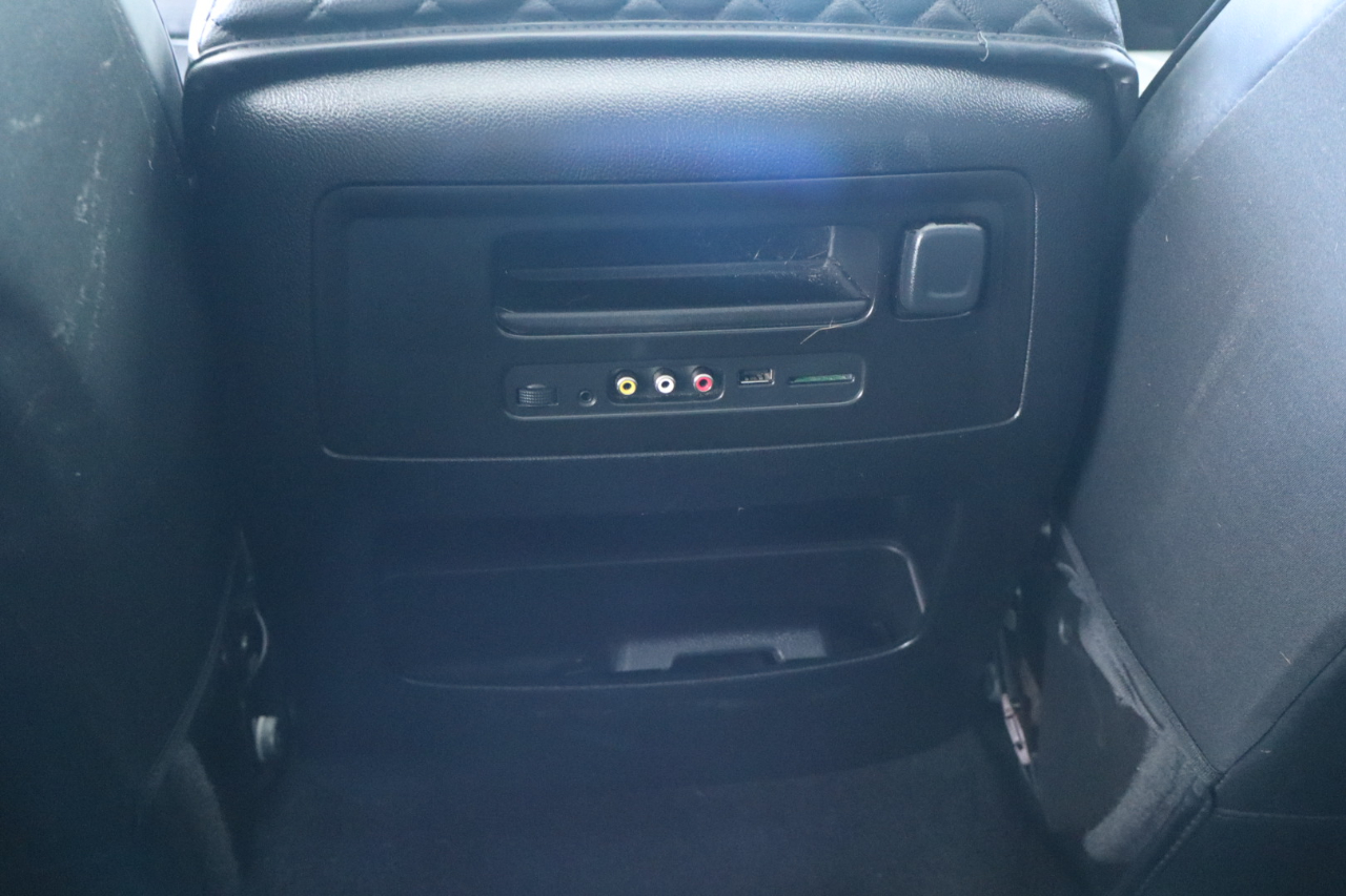 GMC Sierra 3500HD available WiFi 4WD Crew Cab 153.7" Denali 2015