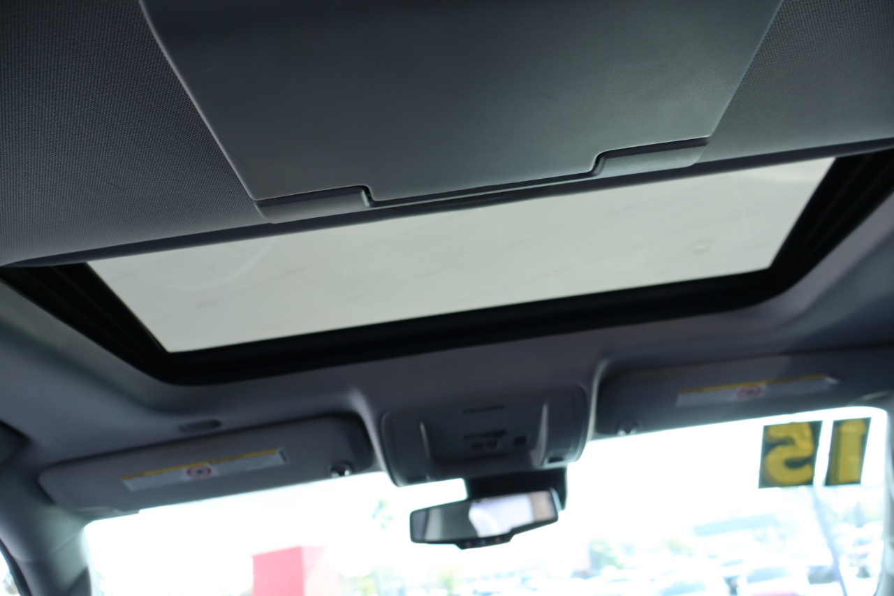 GMC Sierra 3500HD available WiFi 4WD Crew Cab 153.7" Denali 2015