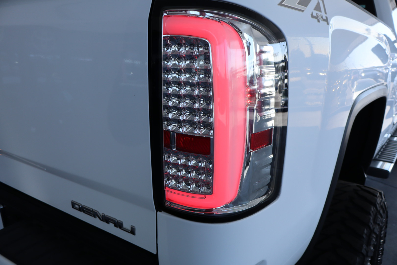 GMC Sierra 3500HD available WiFi 4WD Crew Cab 153.7" Denali 2015