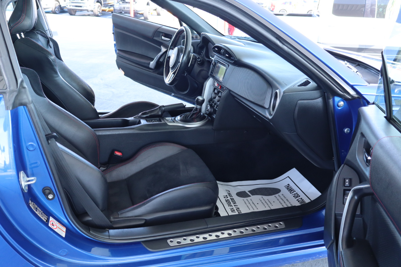 Subaru BRZ 2dr Cpe Auto Limited 2015