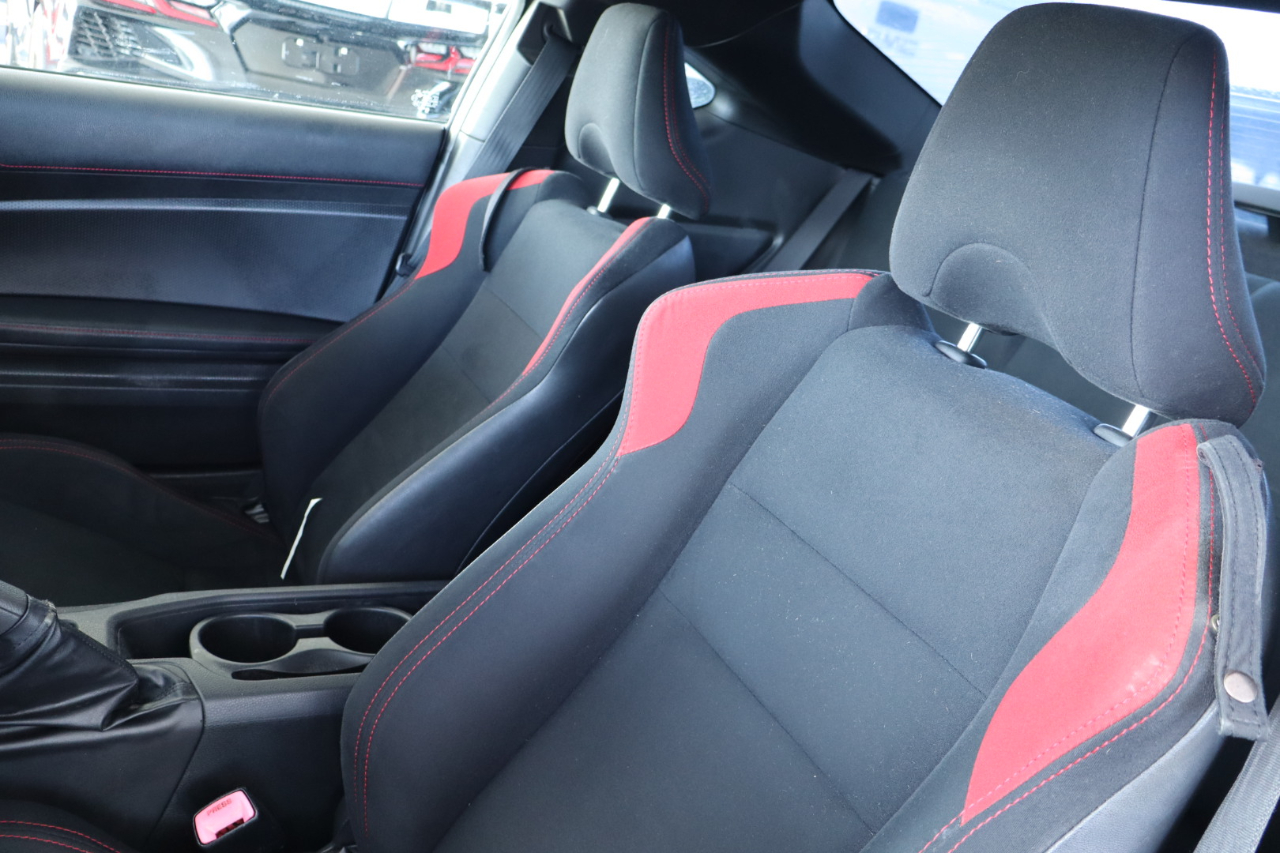 Scion FR-S 2dr Cpe Man (Natl) 2013