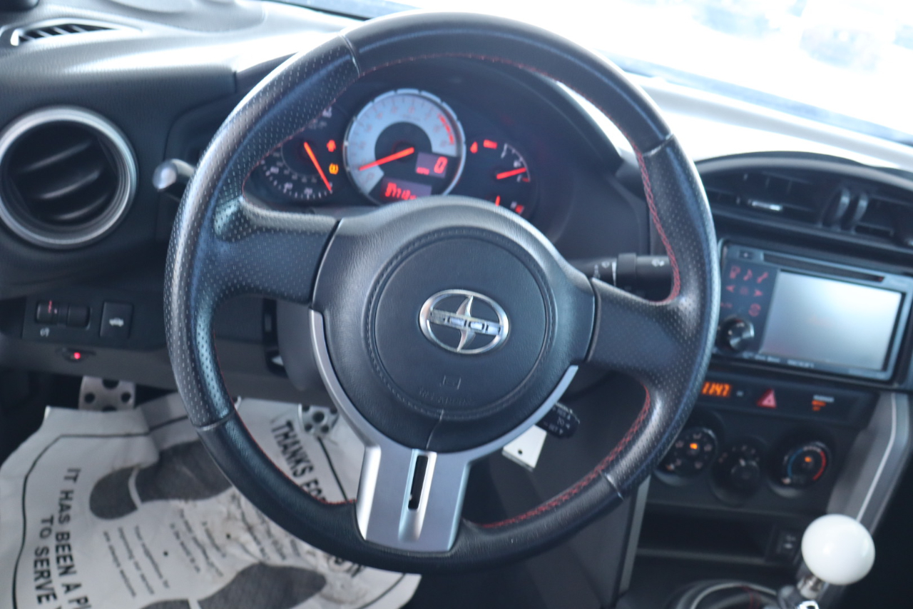 Scion FR-S 2dr Cpe Man (Natl) 2013