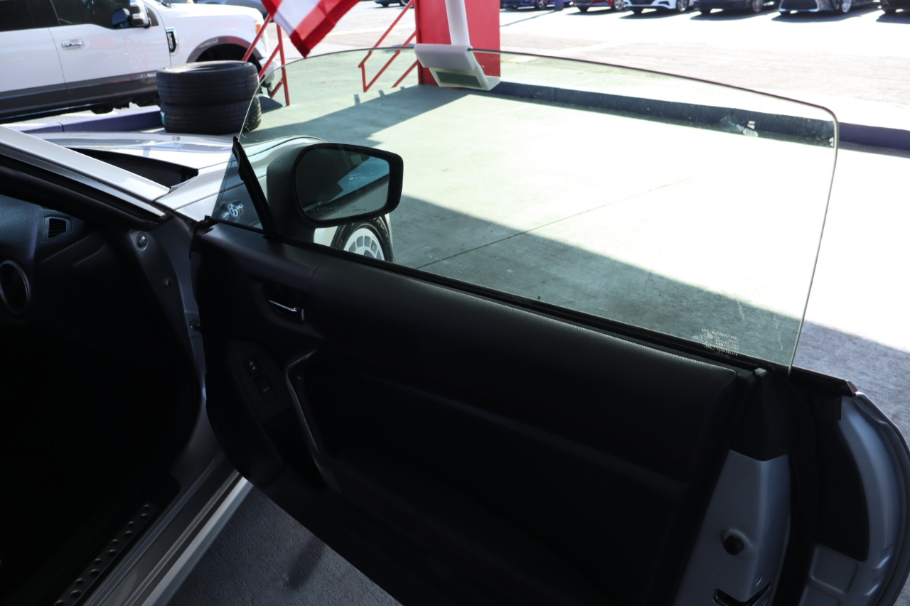 Scion FR-S 2dr Cpe Man (Natl) 2013