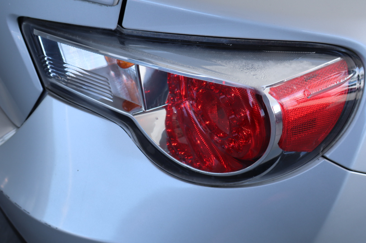 Scion FR-S 2dr Cpe Man (Natl) 2013