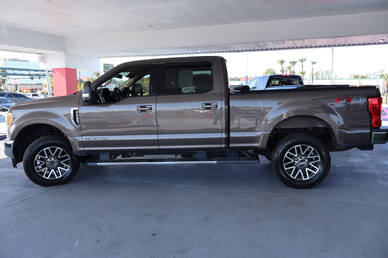 Ford Super Duty F-350 SRW 4WD SuperCab 158" Lariat 2017