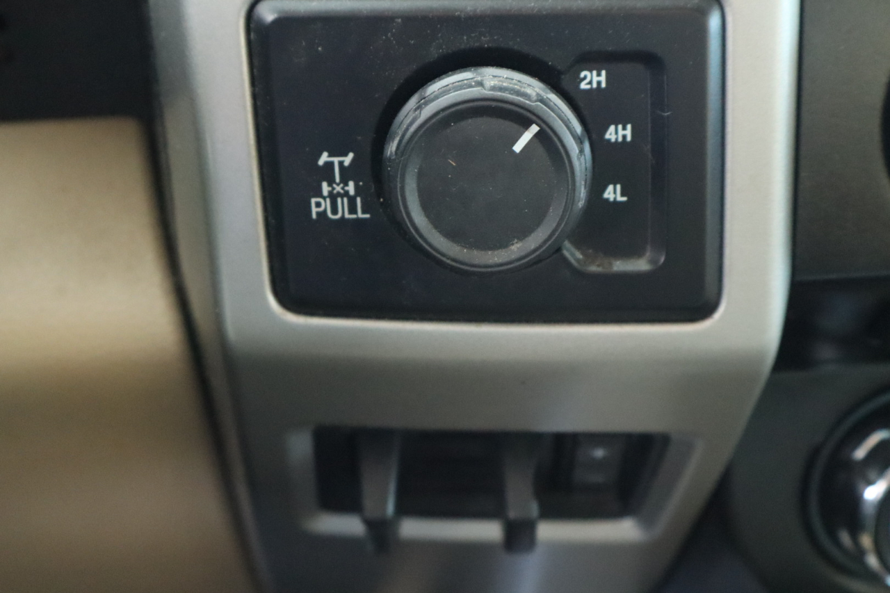 Ford Super Duty F-350 SRW 4WD SuperCab 158" Lariat 2017