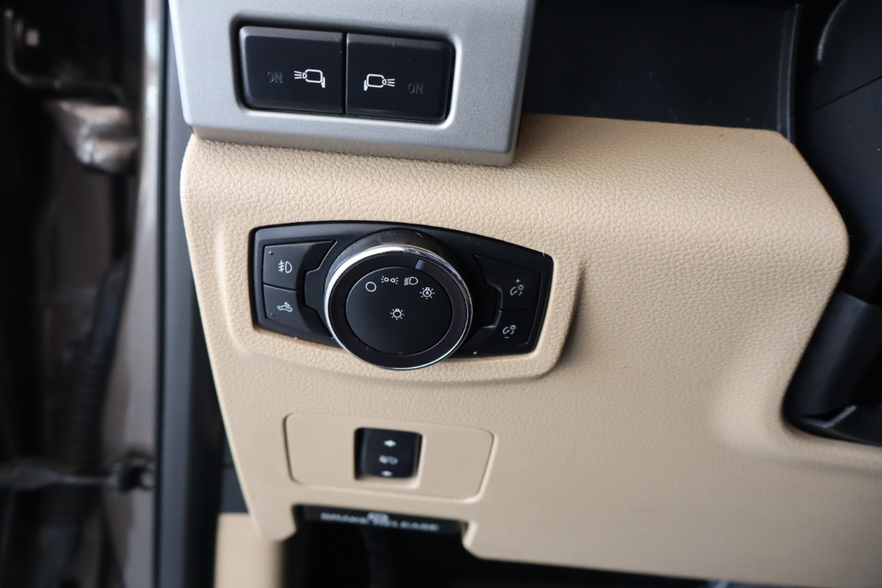 Ford Super Duty F-350 SRW 4WD SuperCab 158" Lariat 2017