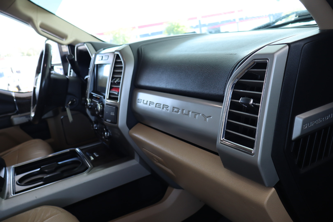 Ford Super Duty F-350 SRW 4WD SuperCab 158" Lariat 2017