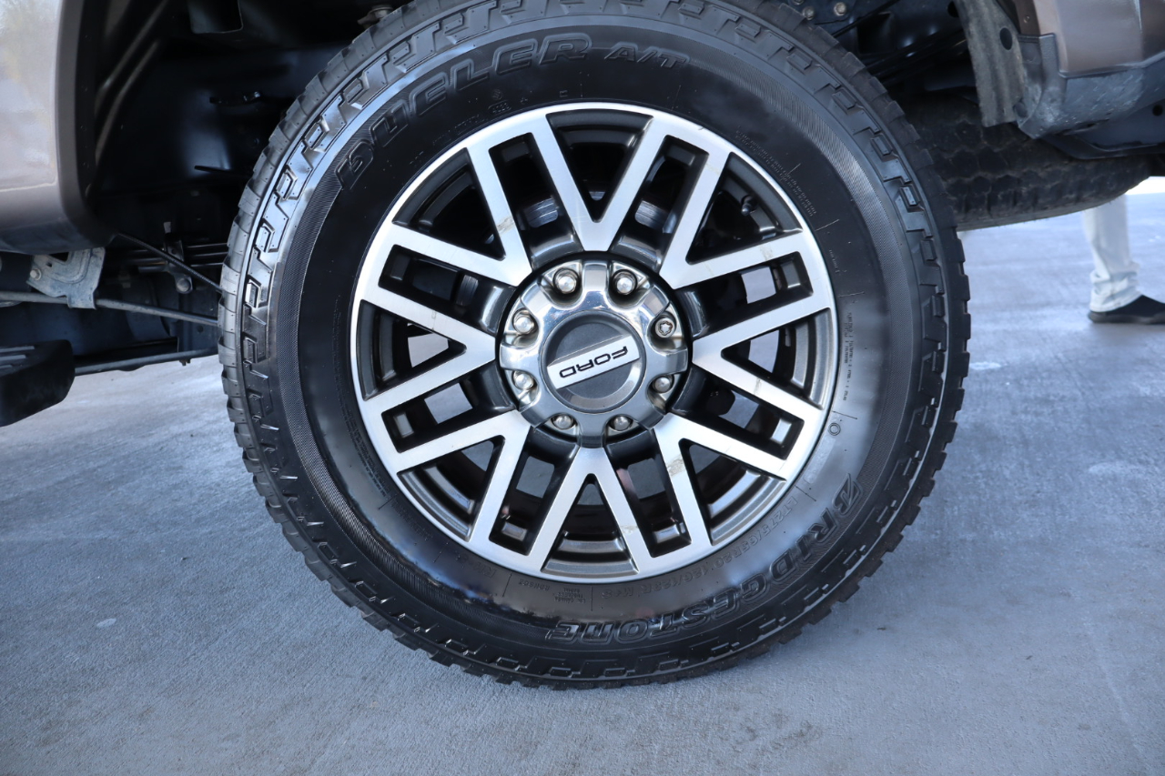 Ford Super Duty F-350 SRW 4WD SuperCab 158" Lariat 2017