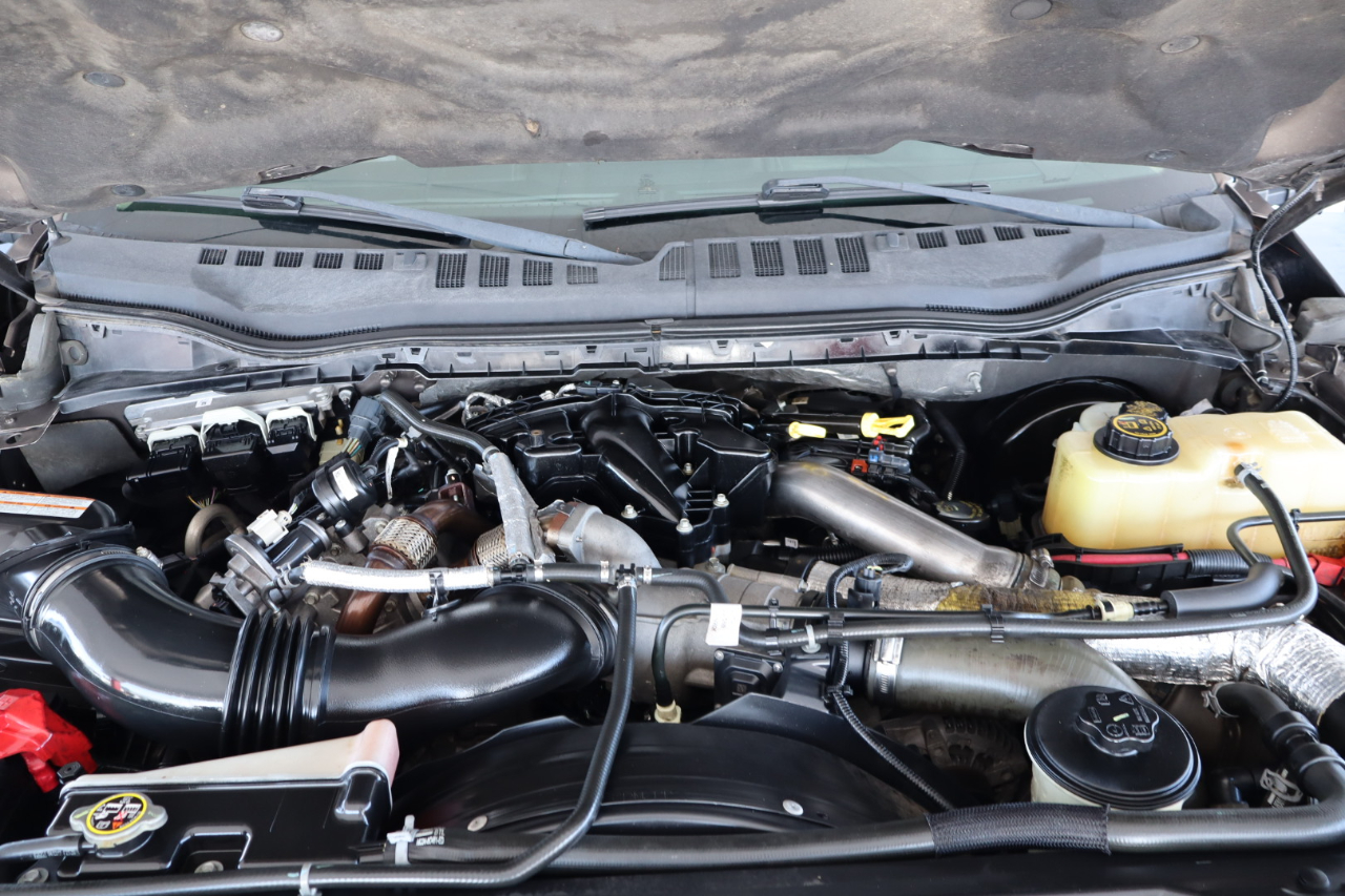 Ford Super Duty F-350 SRW 4WD SuperCab 158" Lariat 2017