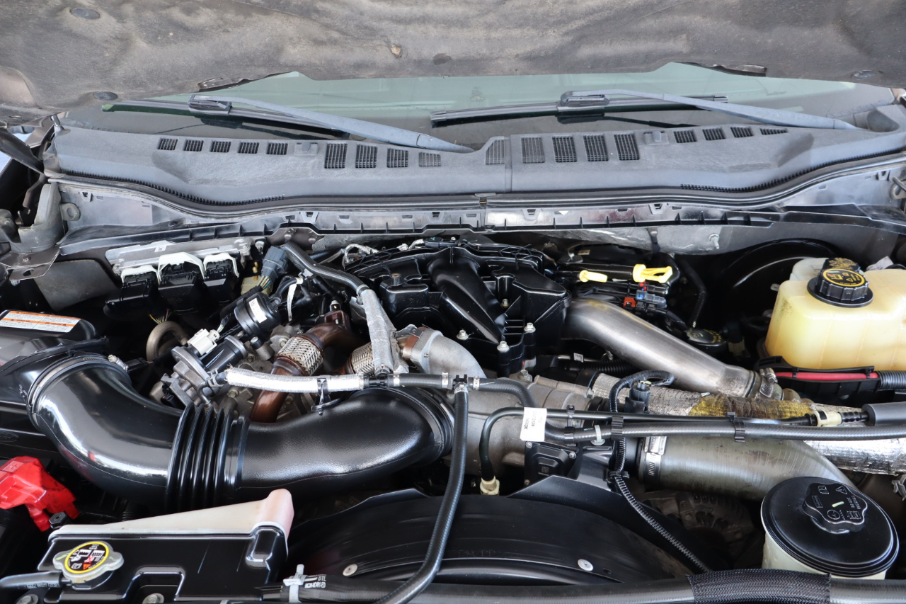 Ford Super Duty F-350 SRW 4WD SuperCab 158" Lariat 2017