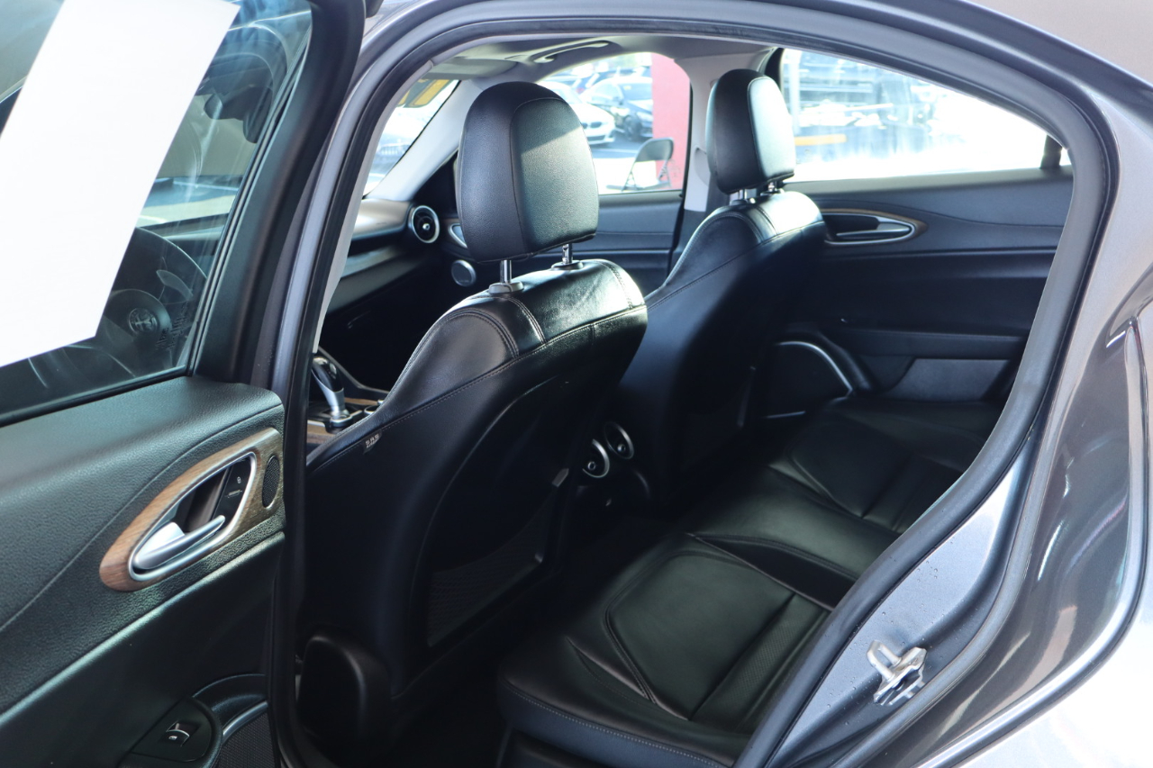 Alfa Romeo Giulia Ti RWD 2017