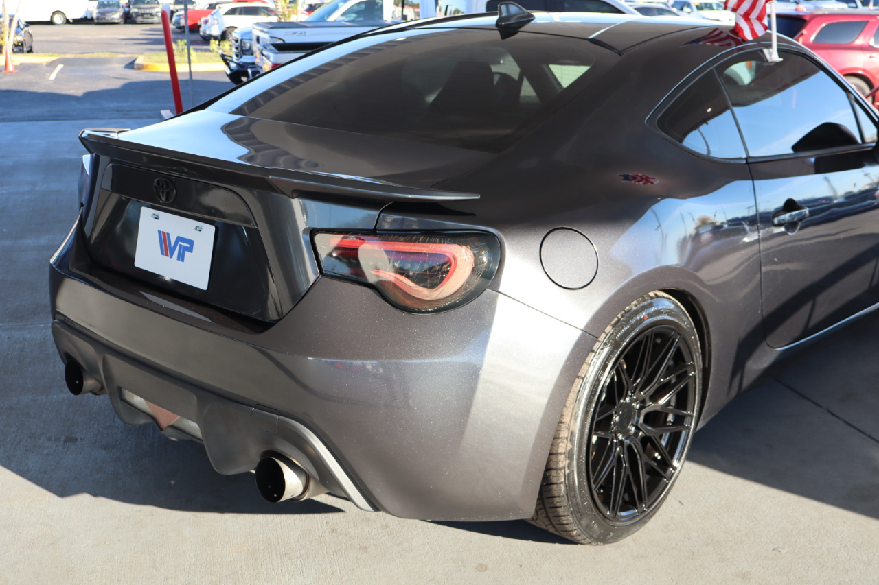 Scion FR-S 2dr Cpe Auto (Natl) 2016