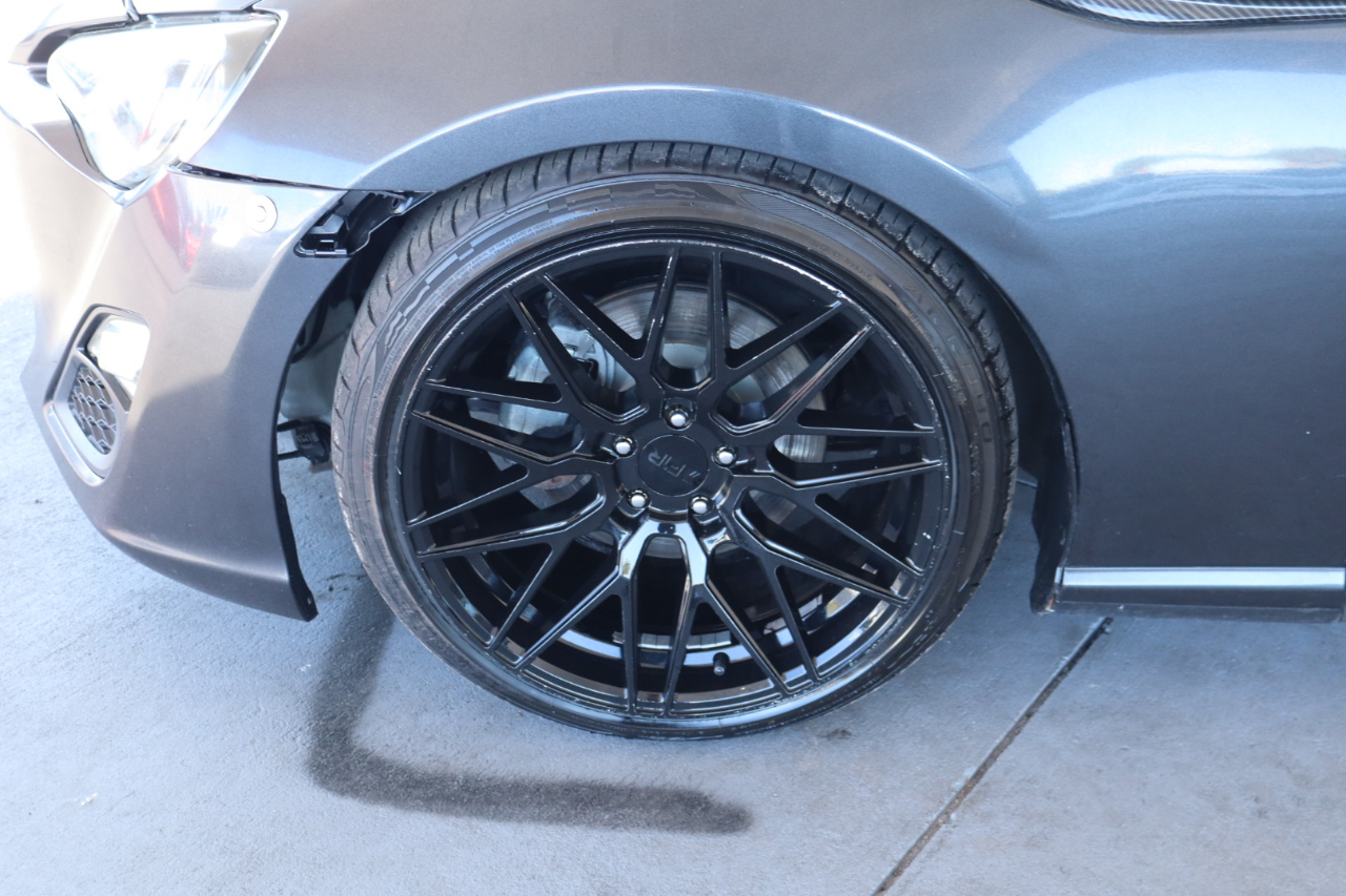 Scion FR-S 2dr Cpe Auto (Natl) 2016