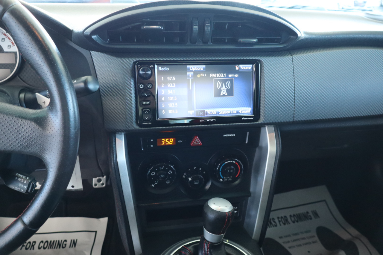 Scion FR-S 2dr Cpe Auto (Natl) 2016