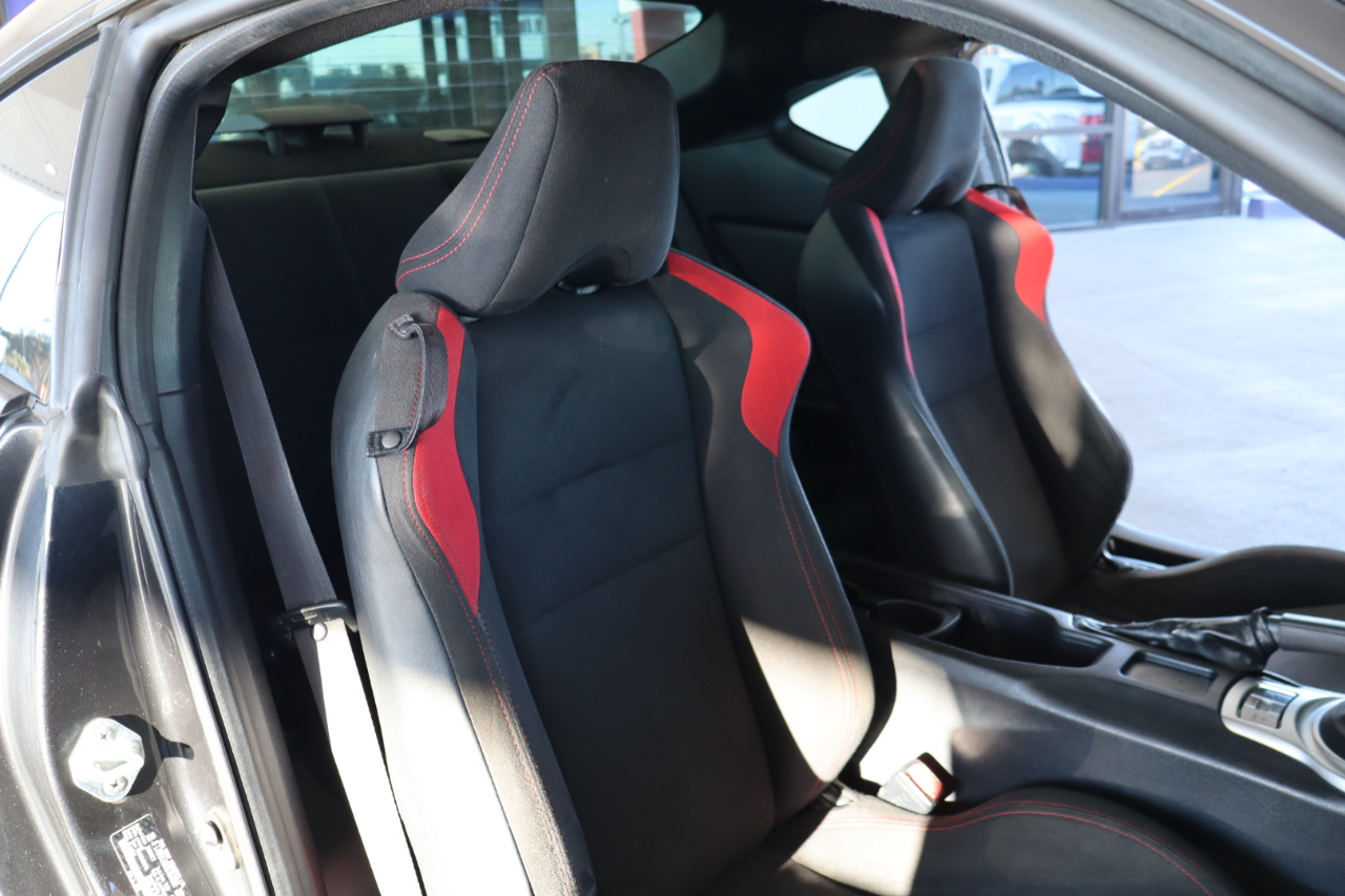 Scion FR-S 2dr Cpe Auto (Natl) 2016