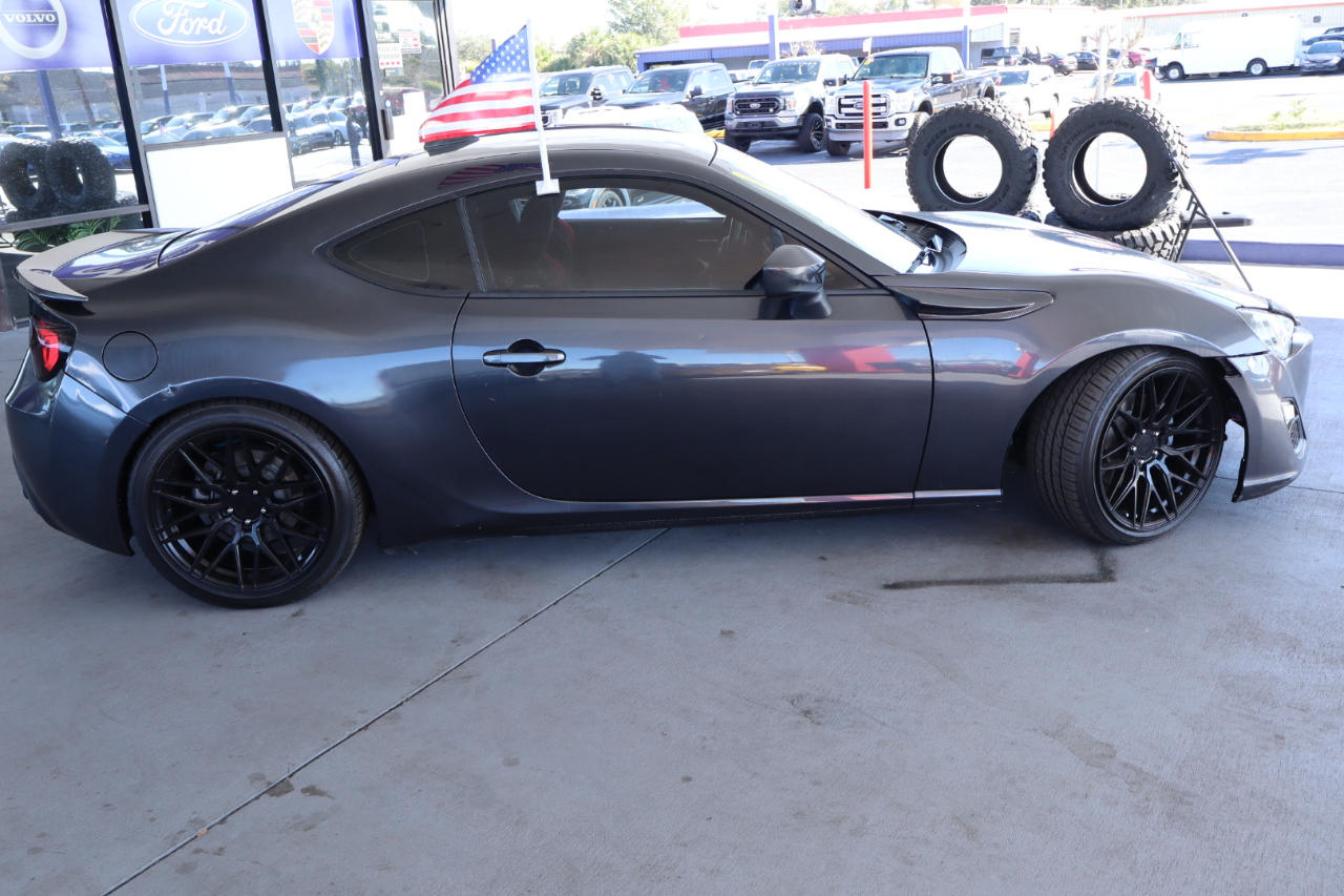 Scion FR-S 2dr Cpe Auto (Natl) 2016