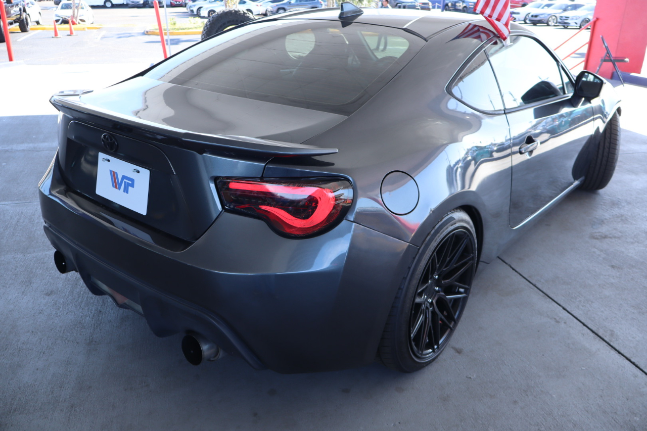 Scion FR-S 2dr Cpe Auto (Natl) 2016