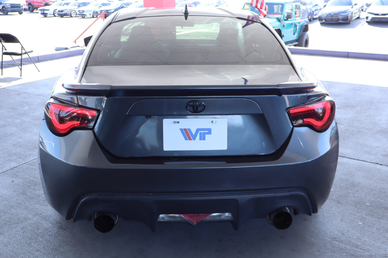 Scion FR-S 2dr Cpe Auto (Natl) 2016