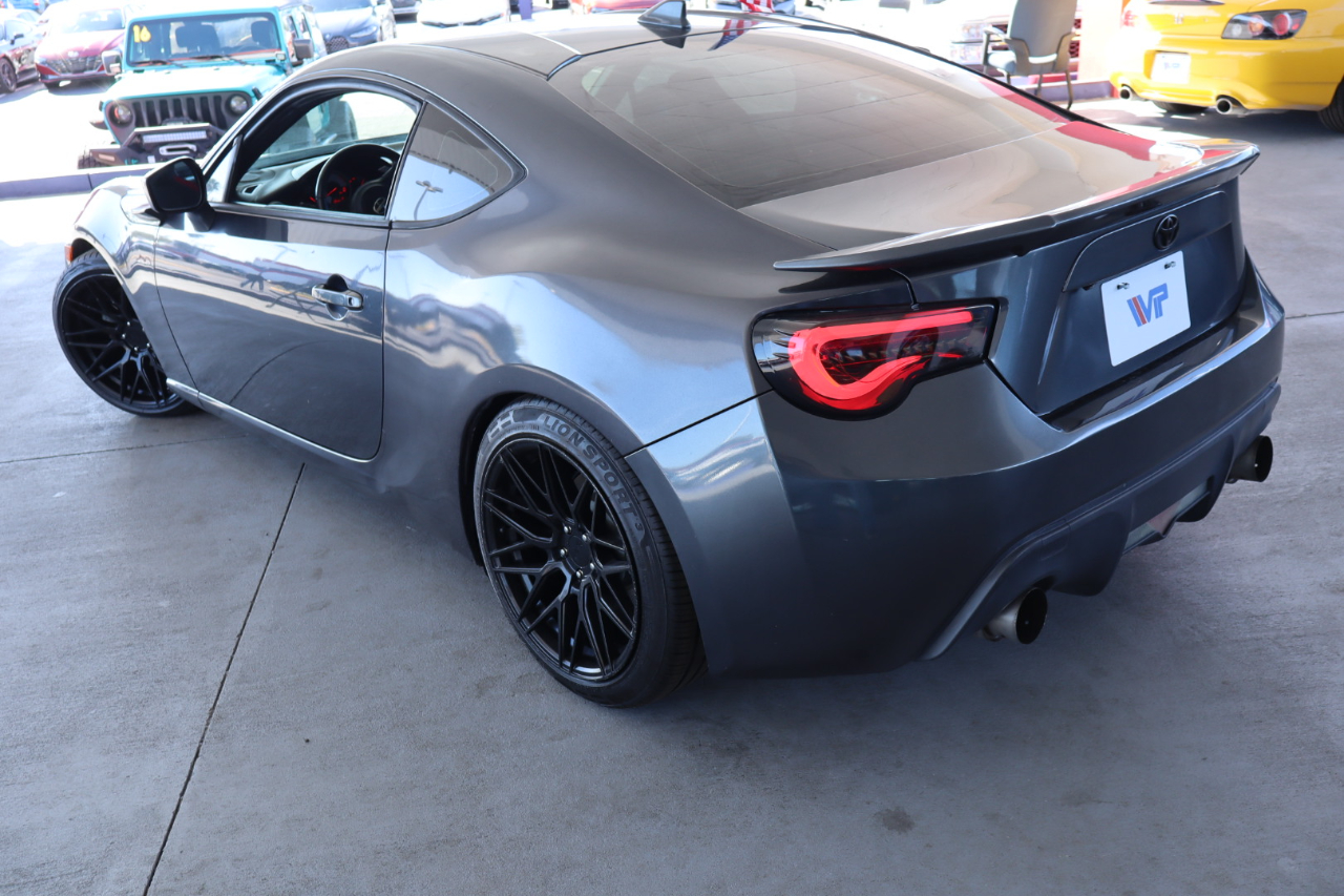 Scion FR-S 2dr Cpe Auto (Natl) 2016
