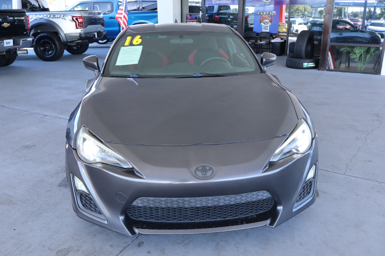 Scion FR-S 2dr Cpe Auto (Natl) 2016