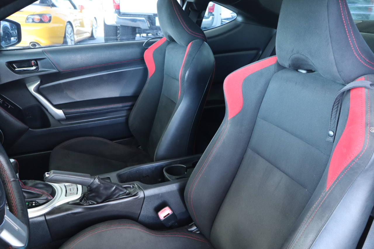 Scion FR-S 2dr Cpe Auto (Natl) 2016