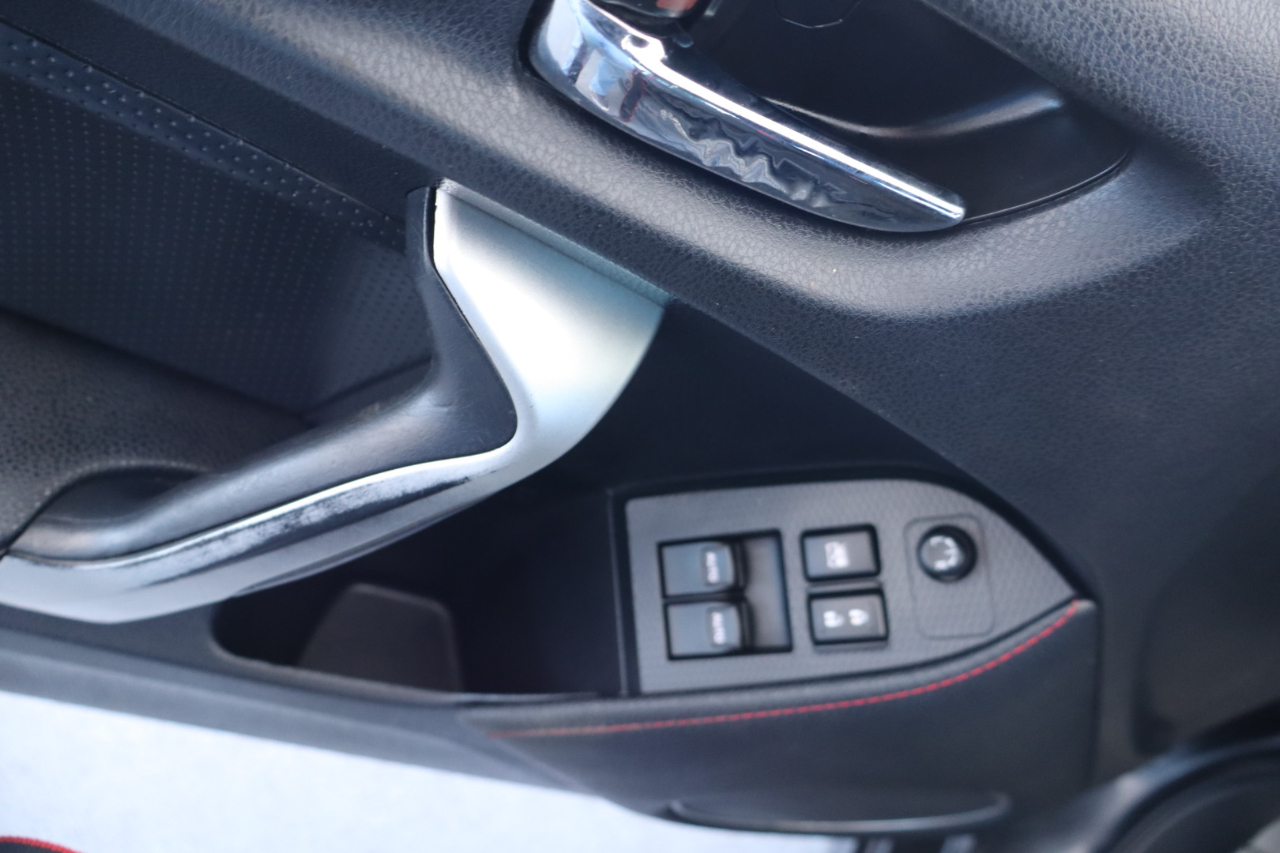 Scion FR-S 2dr Cpe Auto (Natl) 2016