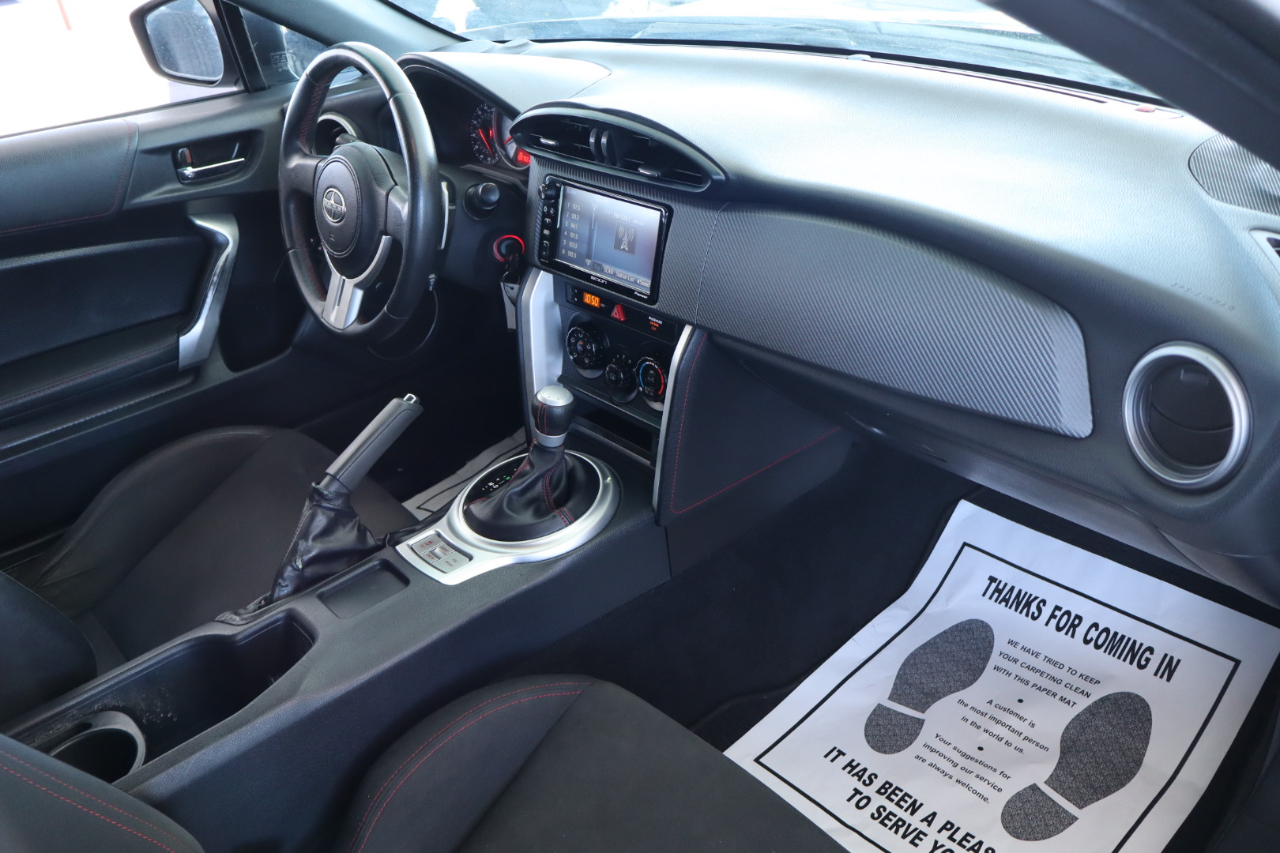 Scion FR-S 2dr Cpe Auto (Natl) 2016