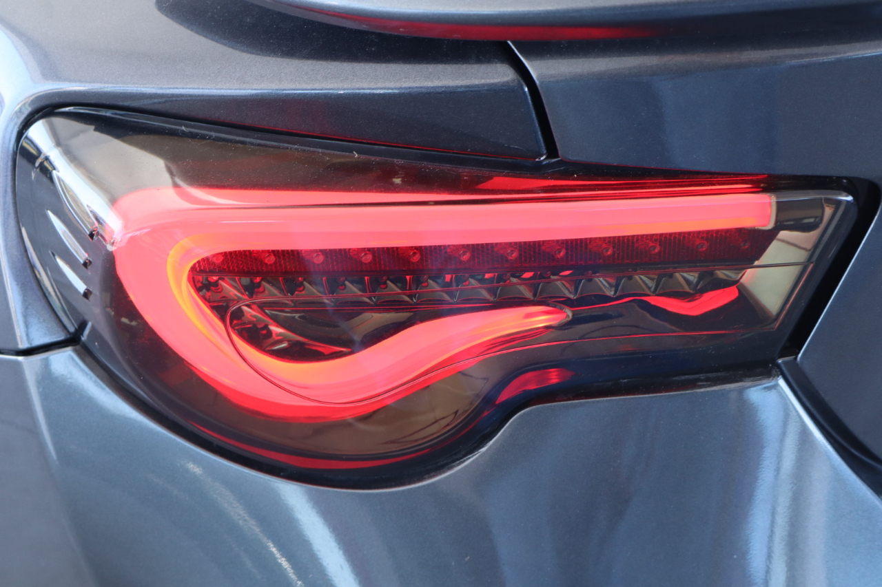 Scion FR-S 2dr Cpe Auto (Natl) 2016