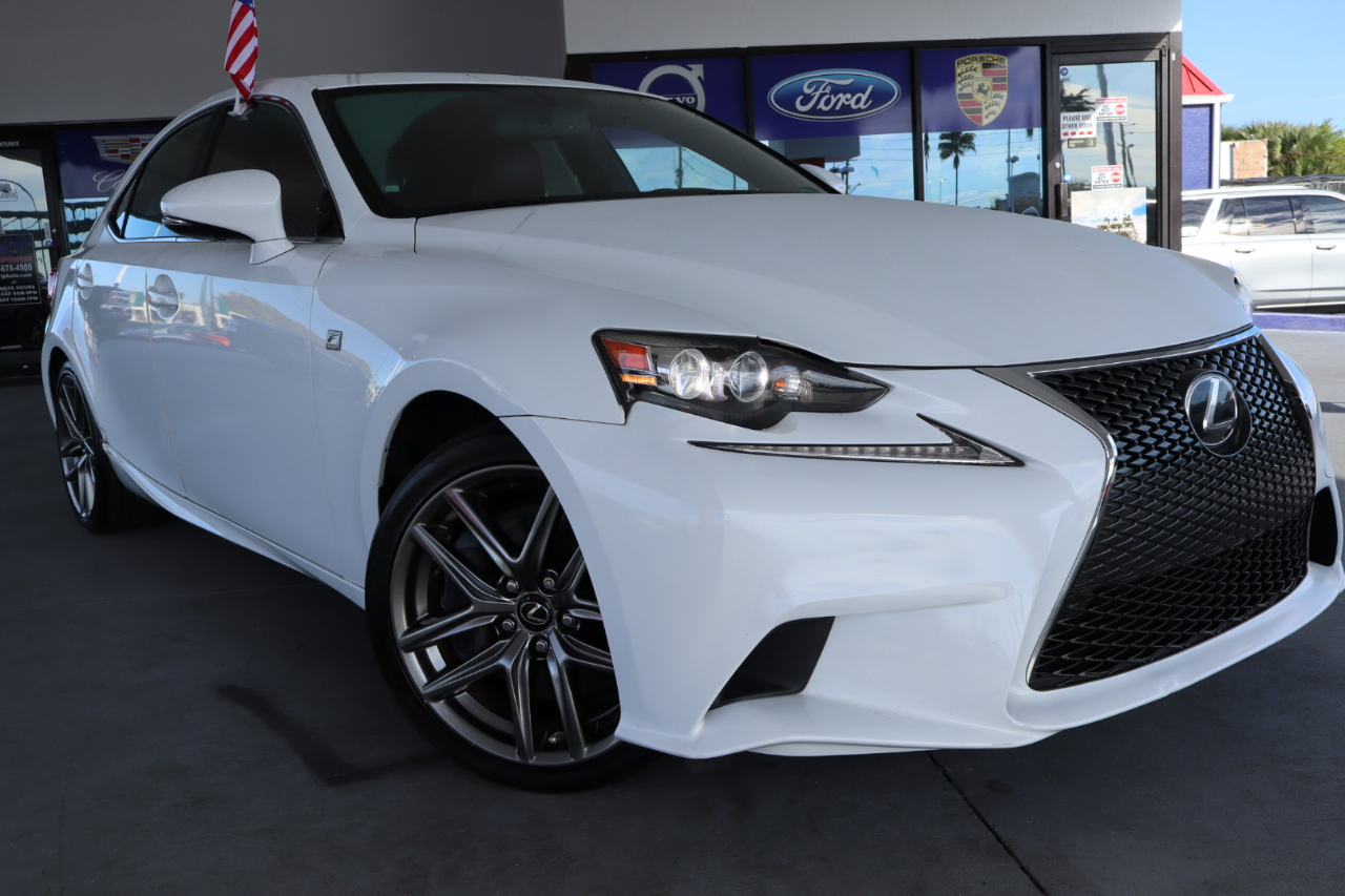 Lexus IS 300 4dr Sdn AWD 2016