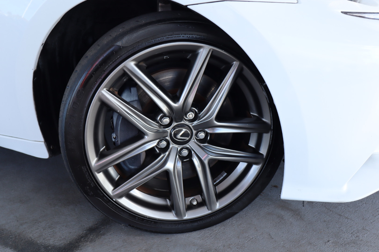 Lexus IS 300 4dr Sdn AWD 2016