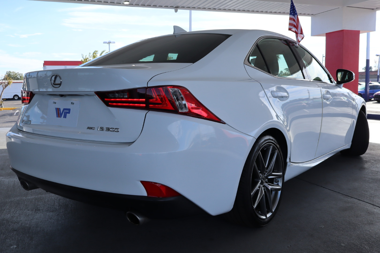 Lexus IS 300 4dr Sdn AWD 2016