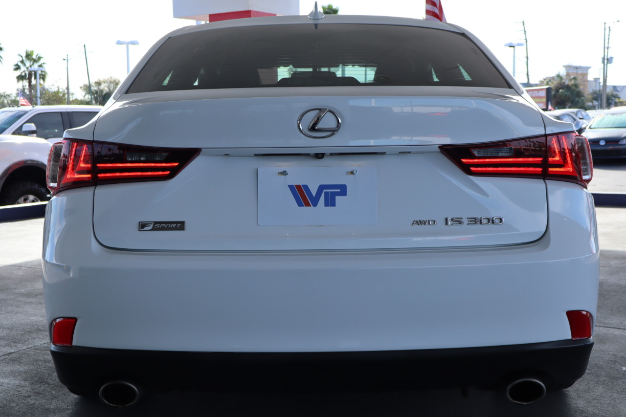 Lexus IS 300 4dr Sdn AWD 2016