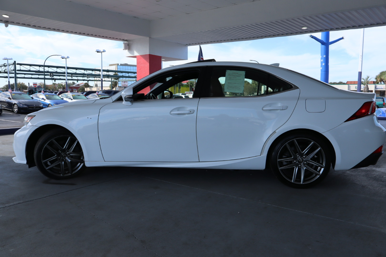 Lexus IS 300 4dr Sdn AWD 2016