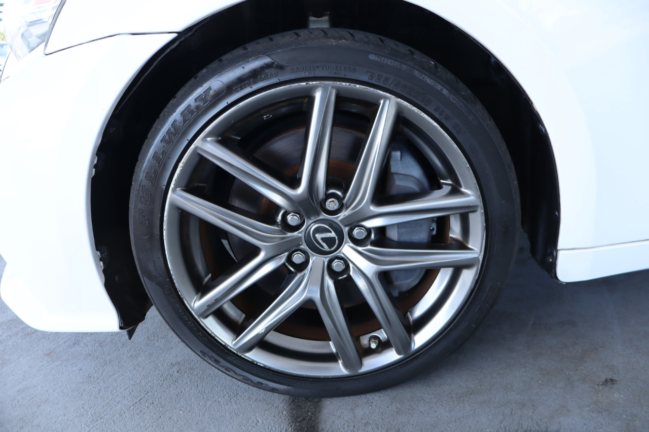 Lexus IS 300 4dr Sdn AWD 2016