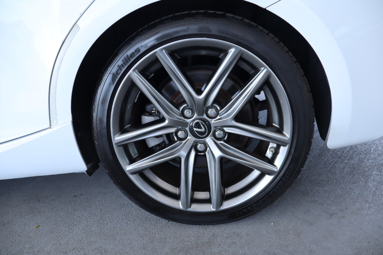 Lexus IS 300 4dr Sdn AWD 2016